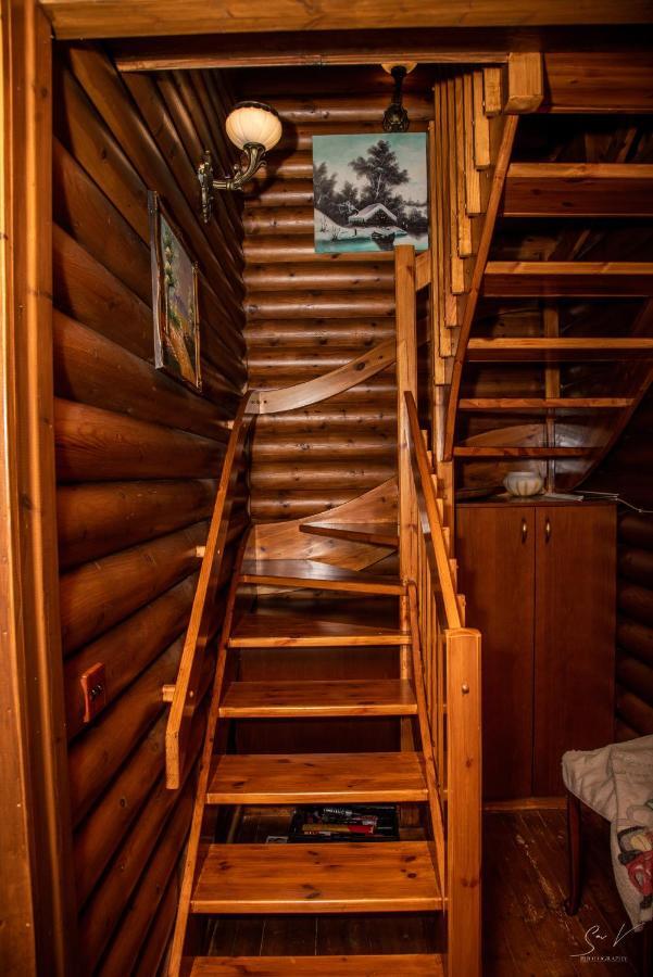 *2 Bdr Log House /Mountains/Queen Bed/Fireplace Gourri Exterior foto